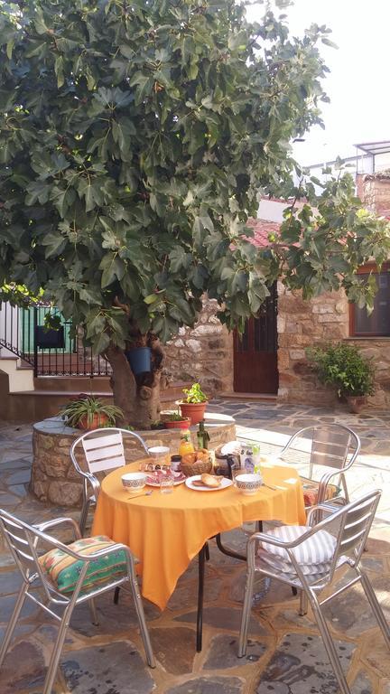 Apartamentos Rurales Tia Maria Mata de Alcántara Buitenkant foto